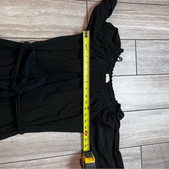 Michael kors Black Off The Shoulder Dress Size Medium - Picture 3 of 4